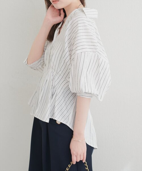 natural couture(ナチュラルクチュール)の「ストライプタックブラウス(シャツ/ブラウス・レディース・グリーン/ピンク/オフホワイト/サックスブルー・FREE)」の12枚目の写真