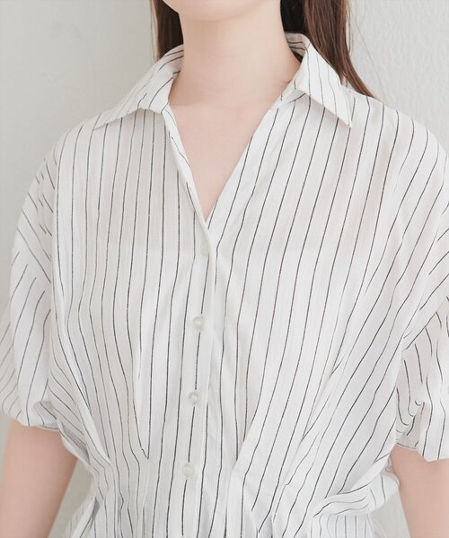 natural couture(ナチュラルクチュール)の「ストライプタックブラウス(シャツ/ブラウス・レディース・グリーン/ピンク/オフホワイト/サックスブルー・FREE)」の5枚目の写真