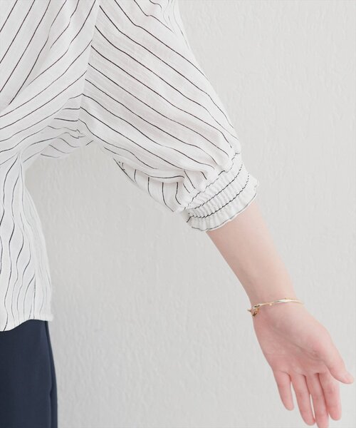 natural couture(ナチュラルクチュール)の「ストライプタックブラウス(シャツ/ブラウス・レディース・グリーン/ピンク/オフホワイト/サックスブルー・FREE)」の8枚目の写真