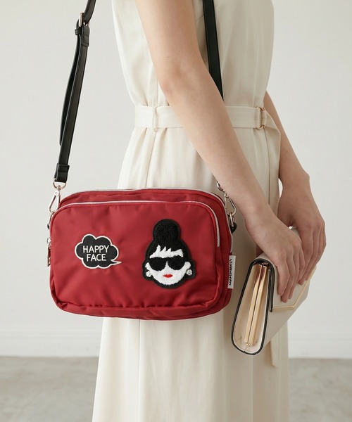 HAPPY FACE(ハッピーフェイス)の「エマ2WAY3室刺繍ショルダー(ショルダーバッグ・レディース・レオパード/ブラック/ゼブラ/レッド・ONE SIZE)」の2枚目の写真