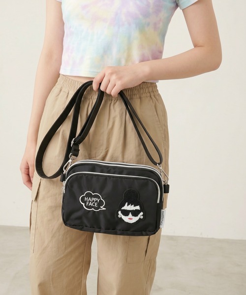 HAPPY FACE(ハッピーフェイス)の「エマ2WAY3室刺繍ショルダー(ショルダーバッグ・レディース・レオパード/ブラック/ゼブラ/レッド・ONE SIZE)」の5枚目の写真
