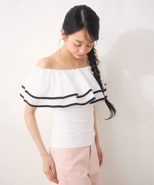 Noelie(ノエリー)の「シフォンフリルオフショルトップス(Tシャツ/カットソー・レディース・ベージュ/ブラック/ホワイト・FREE)」の12枚目の写真