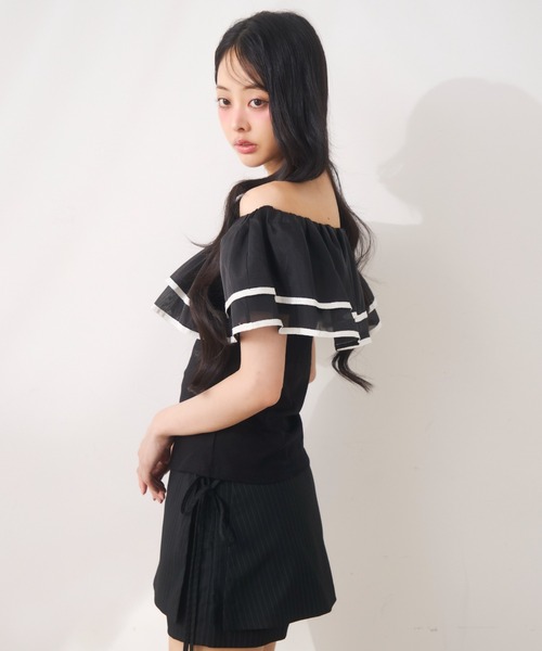 Noelie(ノエリー)の「シフォンフリルオフショルトップス(Tシャツ/カットソー・レディース・ベージュ/ブラック/ホワイト・FREE)」の17枚目の写真
