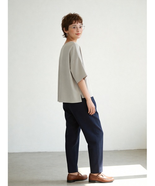 Sew loop(ソーループ)の「美脚センタープレススリムテーパードパンツ(スラックス・レディース・カーキブラウン/ベージュ/ネイビー/ブラック・M/S/L)」の22枚目の写真