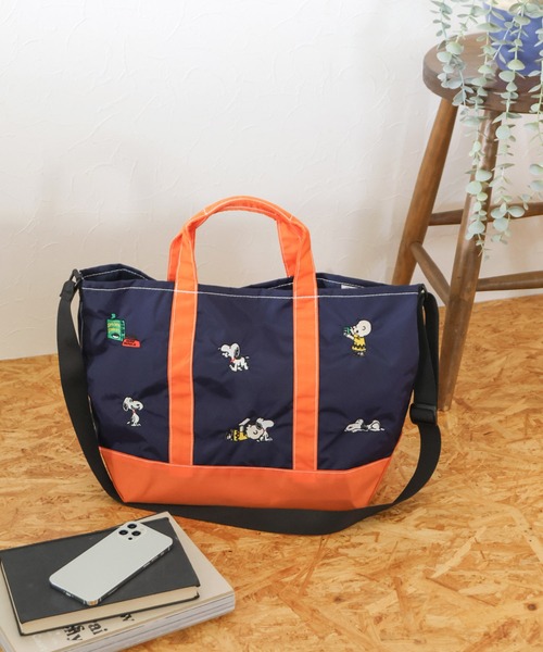 BAYFLOW(ベイフロー)の「【PEANUTS】刺繍トートLサイズ(WEB限定)(トートバッグ・レディース・ベージュ/ネイビー/グレー・0)」の3枚目の写真