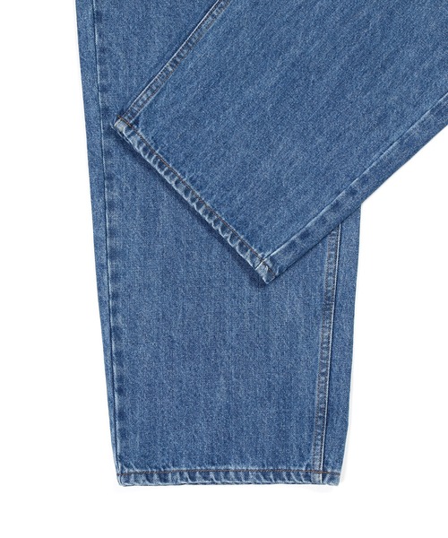 The DUFFER of ST.GEORGE(ザダファーオブセントジョージ)の「5POCKET DENIM PANTS:セットアップ対応 5ポケット ストレート デニムパンツ / バイオブリーチ / ユーズド加工(デニムパンツ・メンズ・インディゴブルー・SMALL/MEDIUM/LARGE/X-LARGE)」の8枚目の写真