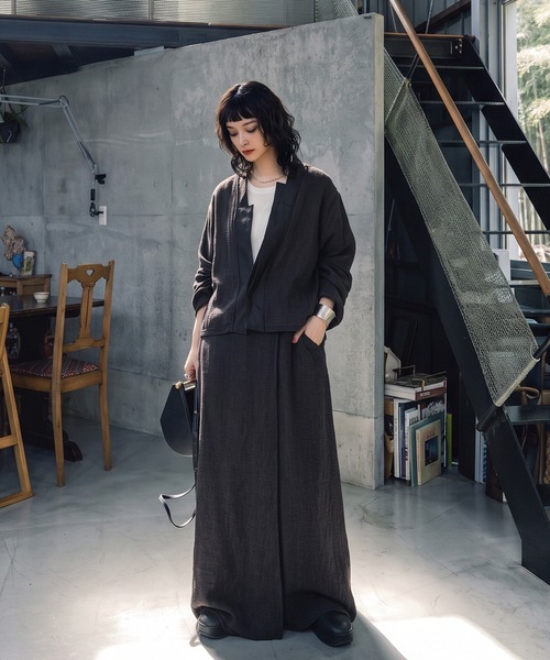 antiqua(アンティカ)の「異素材切り替え ショート丈 ジャケット(その他アウター・レディース・ブラック・ONESIZE)」の12枚目の写真
