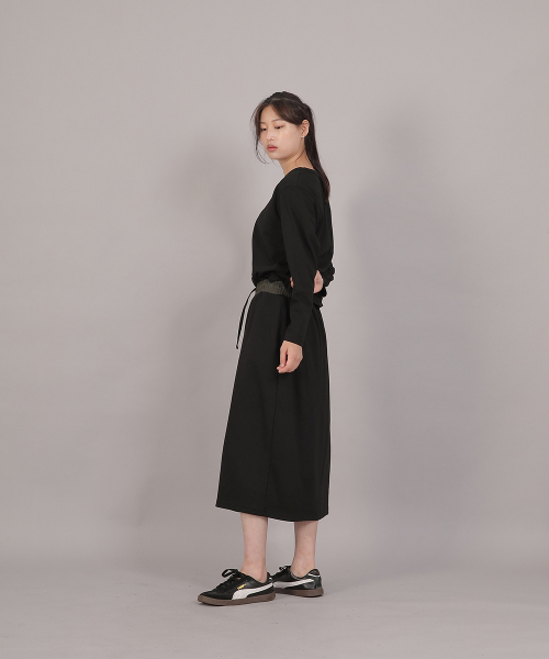 SAINTCREW（セントクルー）の「ミニマルソフトVネック長袖TシャツMSV-8A16ブラック（Tシャツ/カットソー・レディース・その他・FREE）」の8枚目の写真