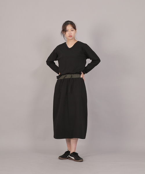 SAINTCREW（セントクルー）の「ミニマルソフトVネック長袖TシャツMSV-8A16ブラック（Tシャツ/カットソー・レディース・その他・FREE）」の12枚目の写真