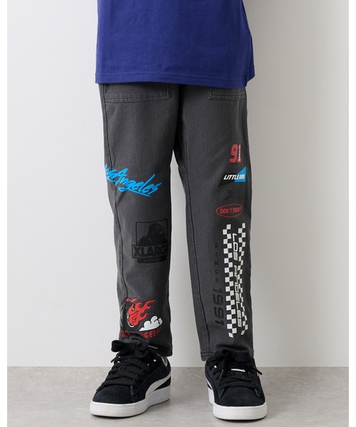 XLARGE KIDS(エクストララージキッズ)の「モータースポーツロゴ カットデニムパンツ(デニムパンツ・キッズ・ブラック/ブルー・80cm/90cm/110cm/120cm/130cm/140cm/100cm)」の2枚目の写真