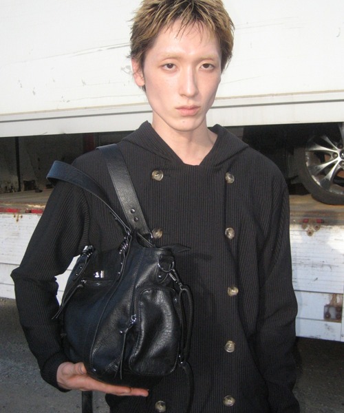 Openyard（オープンヤード）の「『Openyard/オープンヤード』PLEATED WRAP HOODED JACKET/プリーツトラップフーディージャケット（その他アウター・レディース・ブラック・S/M）」の3枚目の写真