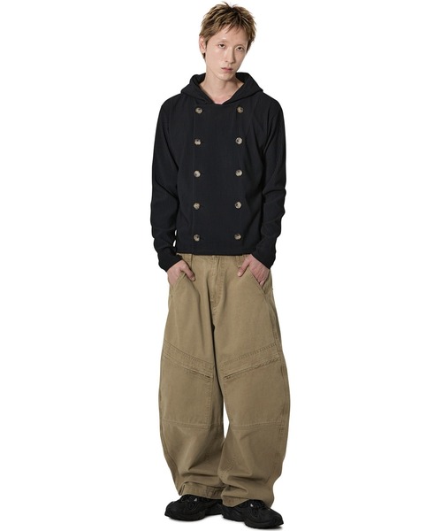 Openyard（オープンヤード）の「『Openyard/オープンヤード』PLEATED WRAP HOODED JACKET/プリーツトラップフーディージャケット（その他アウター・レディース・ブラック・S/M）」の4枚目の写真