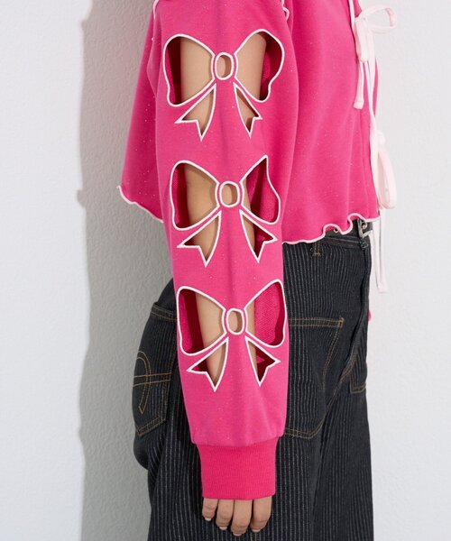CIAOPANIC(チャオパニック)の「【エルフ×CIAOPANIC】#アゲリボンぶち抜きスウェット(Tシャツ/カットソー・レディース・ピンク・FREE)」の3枚目の写真