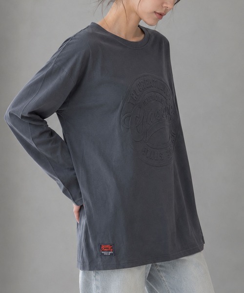 FINEnough（ファインナフ）の「エンボスロンT（Tシャツ/カットソー・レディース・チャコールグレー/ブラック/ベージュ/オフホワイト・FREE）」の8枚目の写真