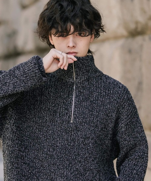 Rocky Monroe(ロッキーモンロー)の「オーバーサイズ畦編みハーフジップ長袖ニットセーター(ニット/セーター・メンズ・ネイビー/ブルー/ピンク/レッド/ホワイト系/ブラック系/グレー系/チャコール/ワイン・S/M/XL/L)」の3枚目の写真