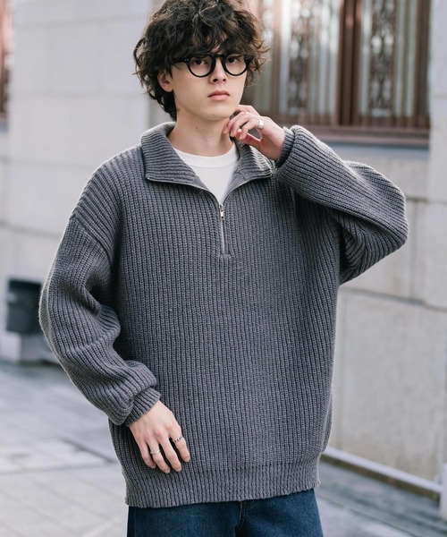 Rocky Monroe(ロッキーモンロー)の「オーバーサイズ畦編みハーフジップ長袖ニットセーター(ニット/セーター・メンズ・ネイビー/ブルー/ピンク/レッド/ホワイト系/ブラック系/グレー系/チャコール/ワイン・S/M/XL/L)」の1枚目の写真