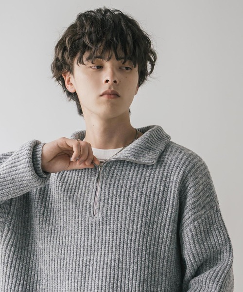 Rocky Monroe(ロッキーモンロー)の「オーバーサイズ畦編みハーフジップ長袖ニットセーター(ニット/セーター・メンズ・ネイビー/ブルー/ピンク/レッド/ホワイト系/ブラック系/グレー系/チャコール/ワイン・S/M/XL/L)」の20枚目の写真