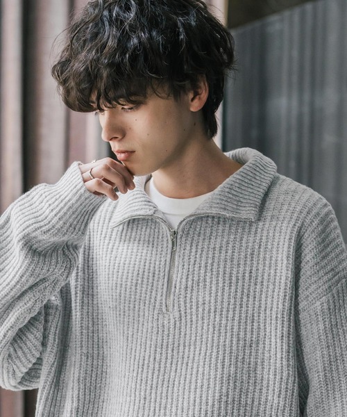 Rocky Monroe(ロッキーモンロー)の「オーバーサイズ畦編みハーフジップ長袖ニットセーター(ニット/セーター・メンズ・ネイビー/ブルー/ピンク/レッド/ホワイト系/ブラック系/グレー系/チャコール/ワイン・S/M/XL/L)」の11枚目の写真