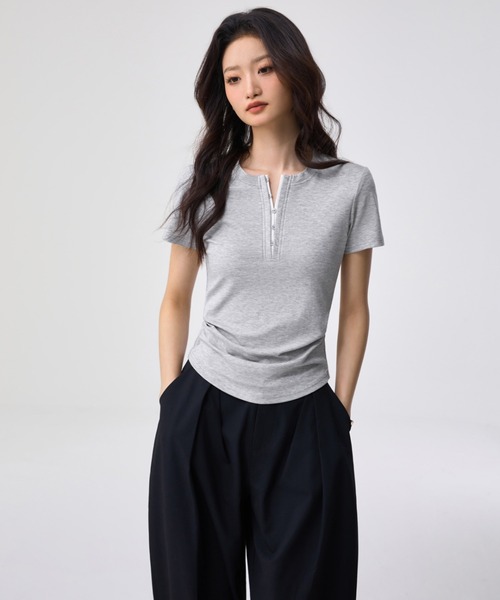 Bifrost(ビフレスト)の「前半開きボタンカットソー(Tシャツ/カットソー・レディース・アイボリー/ブラック/グレー・L/M)」の19枚目の写真