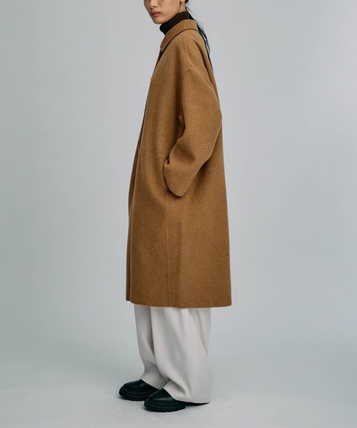for/c p.m（フォーシーピーエム）の「[for/c p.m]リバーステンカラーコクーンロングコート（ステンカラーコート・レディース・ブラウン/ブラック/ネイビー/キャメル・ロング丈/レギュラー丈）」の11枚目の写真