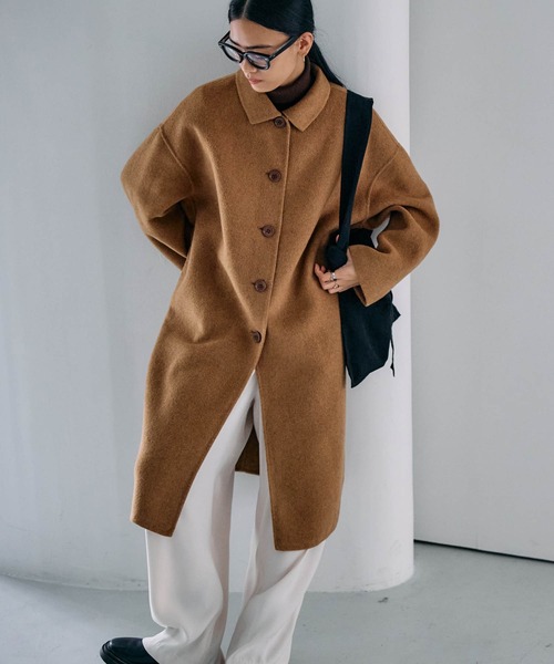 for/c p.m（フォーシーピーエム）の「[for/c p.m]リバーステンカラーコクーンロングコート（ステンカラーコート・レディース・ブラウン/ブラック/ネイビー/キャメル・ロング丈/レギュラー丈）」の6枚目の写真