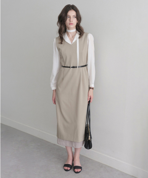 LENAV(ルナブ)の「Wool V-neck One-piece (beige)(ワンピース・レディース・ブラウン・FREE)」の1枚目の写真