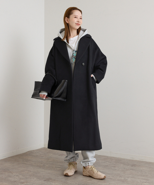 U by SPICK&SPAN(ユーバイスピックアンドスパン)の「TICCA / ティッカ ロングテントコート(ステンカラーコート・レディース・ブラック/ベージュ・FREE)」の12枚目の写真