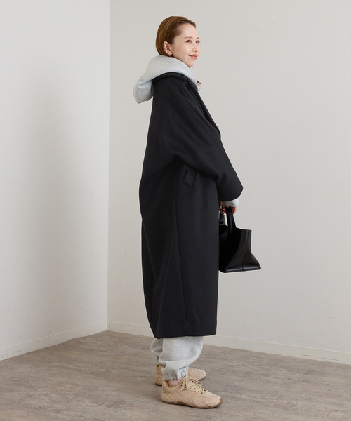 U by SPICK&SPAN(ユーバイスピックアンドスパン)の「TICCA / ティッカ ロングテントコート(ステンカラーコート・レディース・ブラック/ベージュ・FREE)」の14枚目の写真