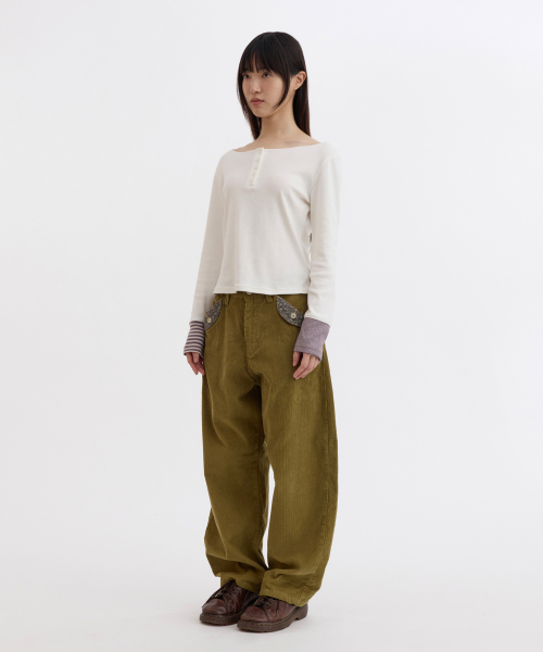 OHESHIO(オヘシオ)の「COLOR BLOCK BUTTON LONG SLEEVE, IVORY(Tシャツ/カットソー・レディース・その他・FREE)」の4枚目の写真