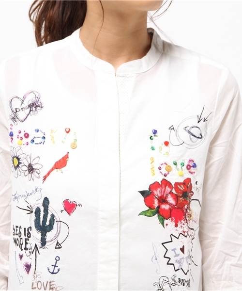 Desigual（デシグアル）の「★「Desigual/デシグアル」シャツ （シャツ/ブラウス・レディース・ホワイト・SMALL/LARGE/MEDIUM/X-LARGE/X-SMALL/XX-LARGE）」の5枚目の写真