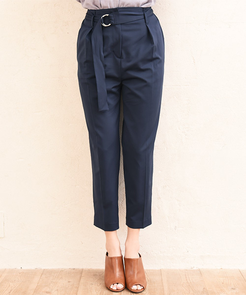 Luz Llena (philter)（ラズレナ　フィルター）の「[ベルト付き]テーパードパンツ（その他パンツ・レディース・ネイビー/ブラック/グレイッシュベージュ/ピンクベージュ・MEDIUM）」の5枚目の写真