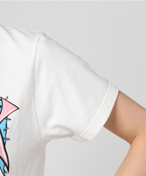 HYSTERIC GLAMOUR(ヒステリックグラマー)の「ROYAL TRUX/JABBER JAW 3711 プリント Tシャツ(Tシャツ/カットソー・レディース・ホワイト/レッド/ブラック・FREE)」の9枚目の写真