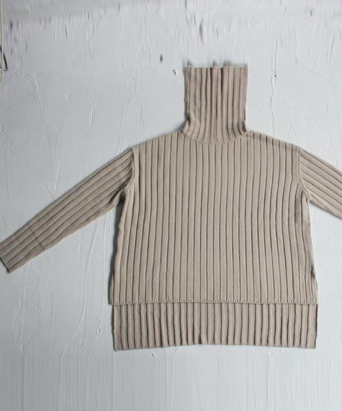 antiqua（アンティカ）の「リブ編みタートルニット（ニット/セーター・レディース・ベージュ/ブラック/イエロー・FREE）」の9枚目の写真