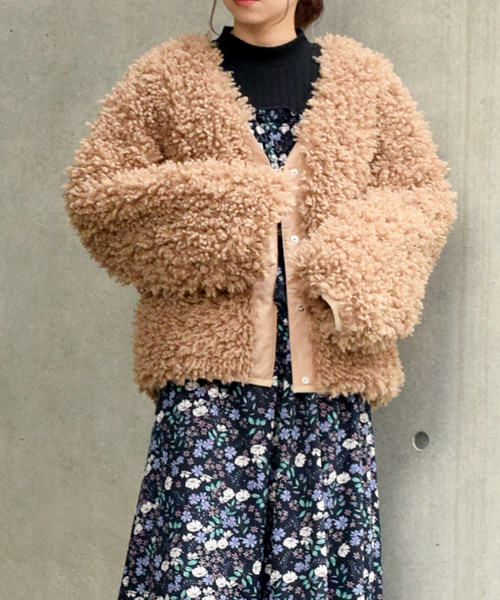 w closet(ダブルクローゼット)の「ファー×キルティングリバーシブルブルゾン(ブルゾン・レディース・ベージュ/ピンク・FREE)」の17枚目の写真