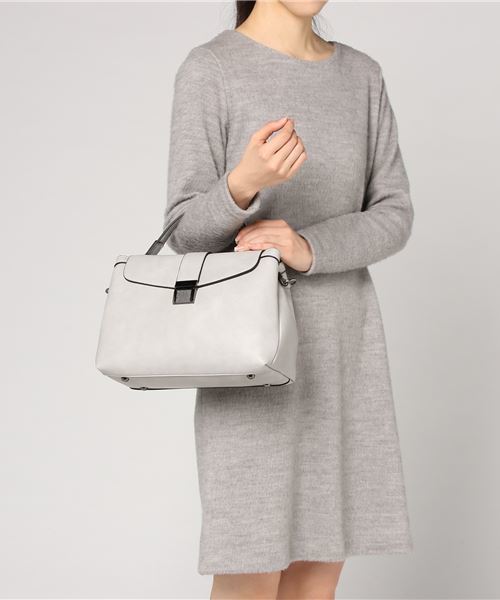 VitaFelice（ヴィータフェリーチェ）の「ワンハンドル2wayフラップハンドバッグ（ショルダーバッグ・レディース・グレー/ブルー/ピンク/ブラック・FREE）」の5枚目の写真