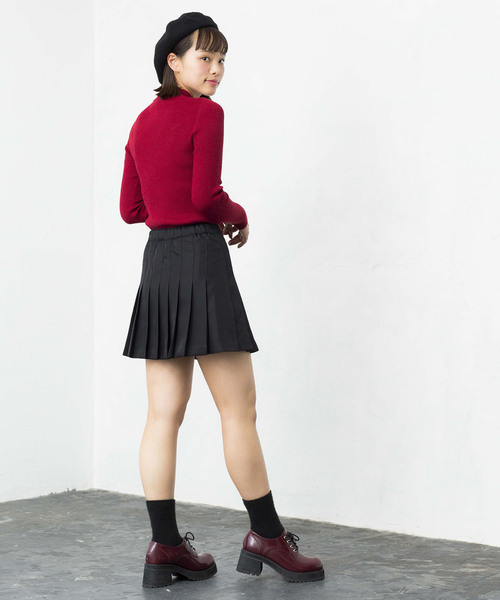 WEGO(ウィゴー)の「WEGO/ローズ刺繍プリーツミニスカート(スカート・レディース・ブラック・MEDIUM/SMALL)」の6枚目の写真