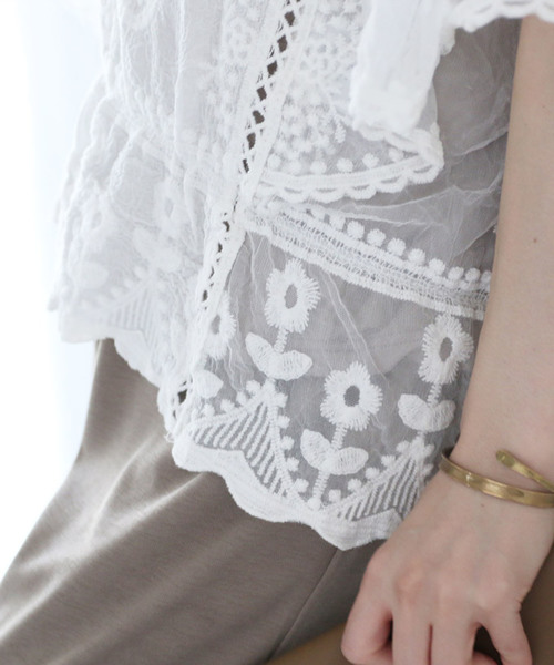 cawaii（カワイイ）の「楽園に咲くシアーな花柄のレースブラウス。（シャツ/ブラウス・レディース・ホワイト・FREE）」の15枚目の写真
