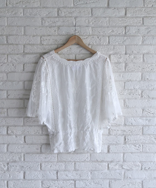 cawaii（カワイイ）の「楽園に咲くシアーな花柄のレースブラウス。（シャツ/ブラウス・レディース・ホワイト・FREE）」の19枚目の写真