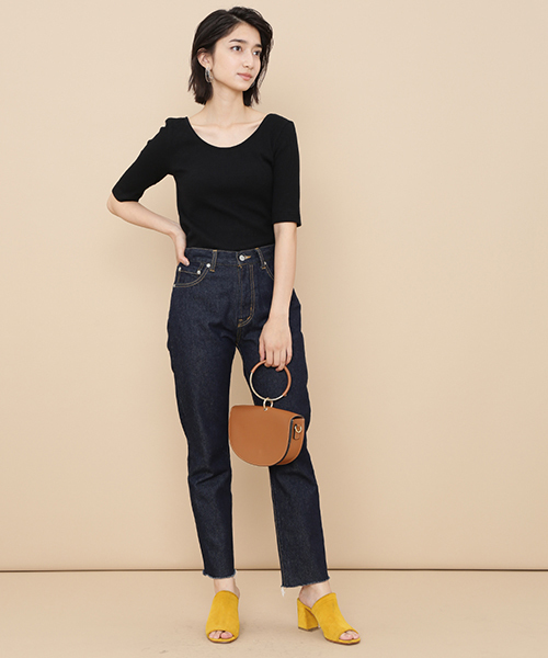 ADAM ET ROPE'(アダムエロペ)の「2WAYワッフルプルオーバー(Tシャツ/カットソー・レディース・ブラック/ホワイト系その他/キャメル・FREE)」の4枚目の写真