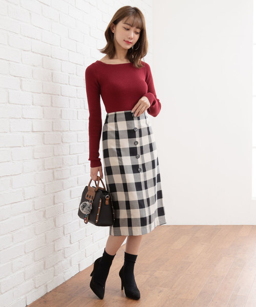 夢展望(ユメテンボウ)の「ブロックチェックボタン付き膝丈タイトスカート(スカート・レディース・ブラック/パープル/グリーン・MEDIUM/LARGE)」の7枚目の写真