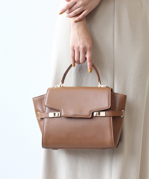 Time スリーフォータイム のファッション バッグ セール Four ショルダーバッグ Four サイドベルト金具付きレザーワンハンドルbag ショルダーバッグ Three