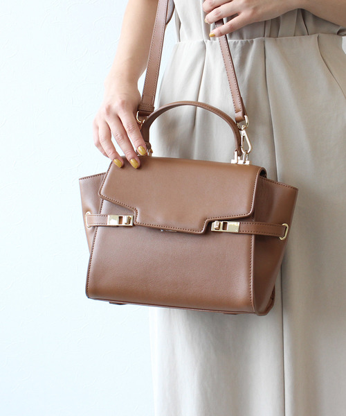 Time スリーフォータイム のファッション バッグ セール Four ショルダーバッグ Four サイドベルト金具付きレザーワンハンドルbag ショルダーバッグ Three