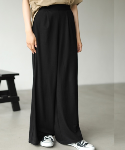 AMERICAN HOLIC（アメリカンホリック）の「前タックストレートカットワイドパンツ　＊（その他パンツ・レディース・ブラック/ベージュ/カーキ/オレンジ・M/L）」の2枚目の写真