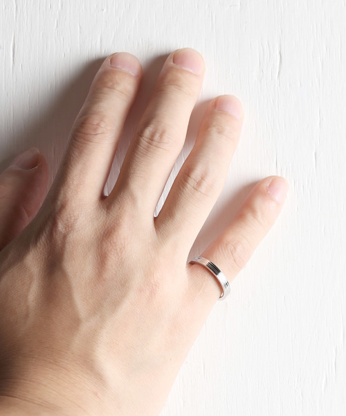 rufsh(ルフシュ)の「【rufsh/ルフシュ】stainless line ring/ ステンレスリング RF1908CJSR05(リング・メンズ・ゴールド/シルバー・#11/#13)」の1枚目の写真