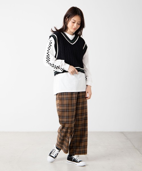 WEGO（ウィゴー）の「WEGO/キャンバスローカットスニーカー（スニーカー・レディース・グリーン系その他/レッド/グレー/ブラック系その他/ブラック/ダークベージュ/ブラウン/パープル/キナリ・SMALL/LARGE/MEDIUM）」の20枚目の写真