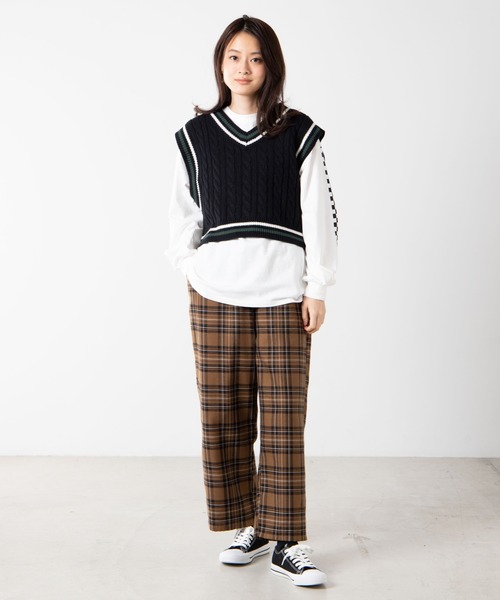 WEGO（ウィゴー）の「WEGO/キャンバスローカットスニーカー（スニーカー・レディース・グリーン系その他/レッド/グレー/ブラック系その他/ブラック/ダークベージュ/ブラウン/パープル/キナリ・SMALL/LARGE/MEDIUM）」の21枚目の写真