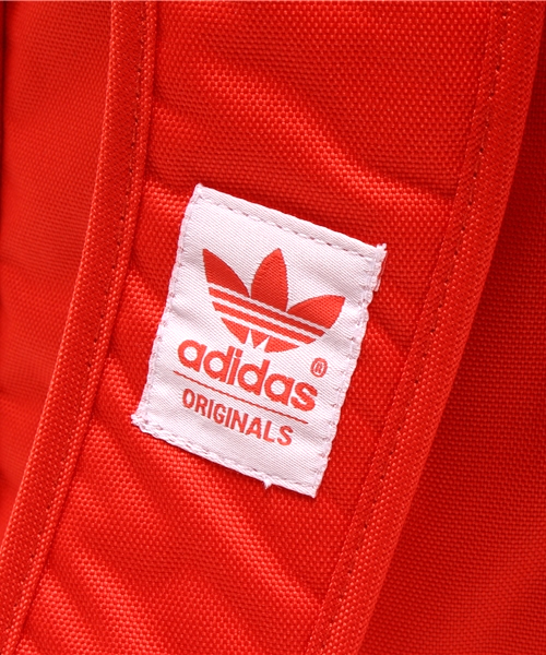 adidas（アディダス）の「オリジナルス リュック・バックパック[BP CLASSIC]（バックパック/リュック・メンズ・イエロー/レッド/ライトブラウン/レッド系その他/ネイビー/ブルー系その他/その他1/その他2・FREE）」の13枚目の写真