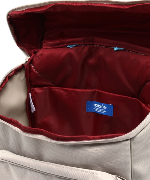 adidas（アディダス）の「オリジナルス リュック・バックパック[BP CLASSIC]（バックパック/リュック・メンズ・イエロー/レッド/ライトブラウン/レッド系その他/ネイビー/ブルー系その他/その他1/その他2・FREE）」の17枚目の写真