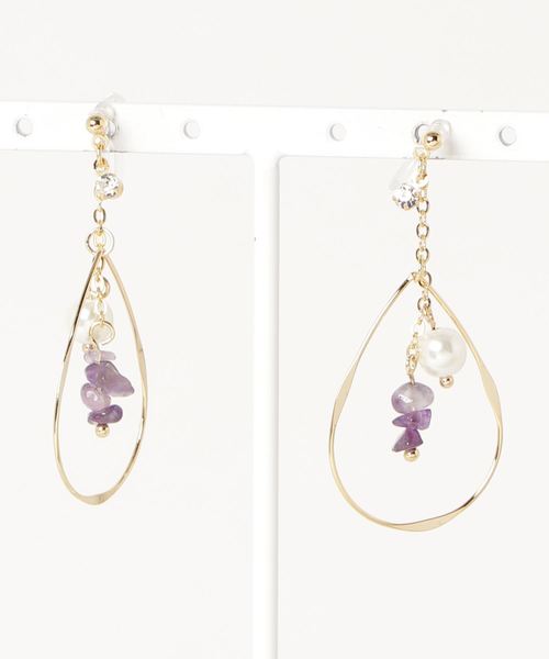 VIBGYOR Women（ヴィブジョー　ウィメン）の「【LUON】ストーンライクしずく樹脂イヤリング（イヤリング・レディース・ホワイト/ブラック/パープル/オレンジ・FREE）」の4枚目の写真