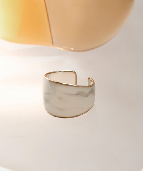 ANEMONE（アネモネ）の「クリアカラーワイドリング（リング・レディース・クリア/グレー/オレンジ/ホワイト/ピンク/グリーン・FREE）」の3枚目の写真